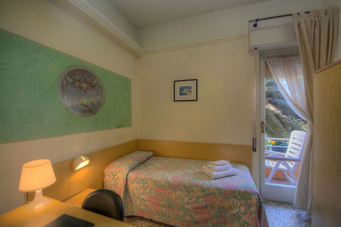 Imagen de la habitación del Hotel Savoia, Calvisio. Foto 3