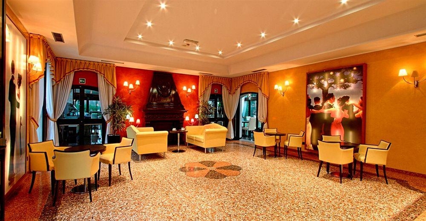 Imagen general del Hotel Savoia Country House. Foto 2