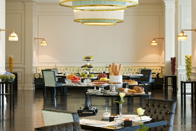 Imagen del bar/restaurante del Hotel Savoia Excelsior Palace Trieste – Starhotels Collezione. Foto 2