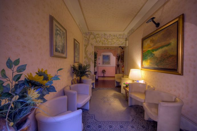 Imagen de los interiores del Hotel Savoia, FINALE LIGURE. Foto 18