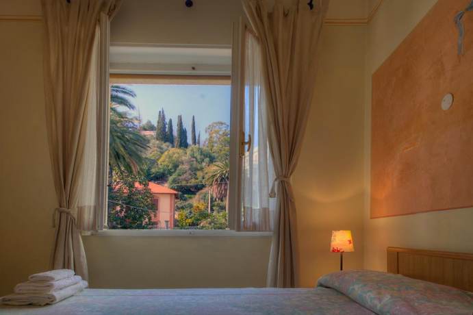 Imagen de la habitación del Hotel Savoia, FINALE LIGURE. Foto 11