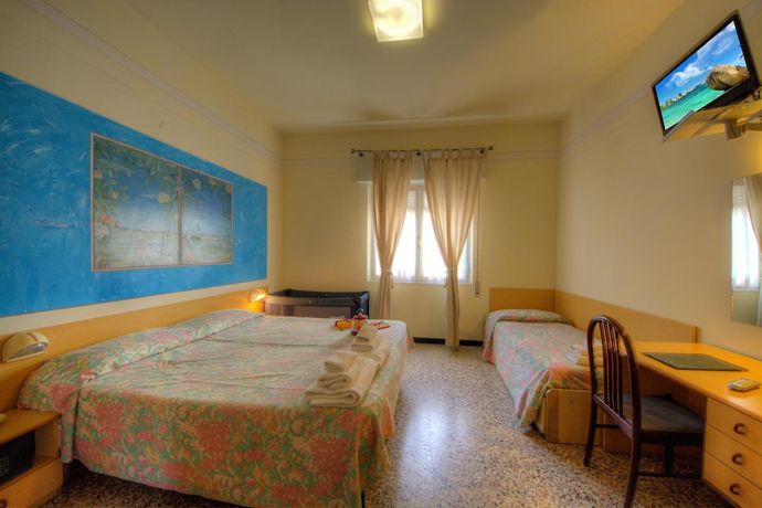 Imagen de la habitación del Hotel Savoia, FINALE LIGURE. Foto 13