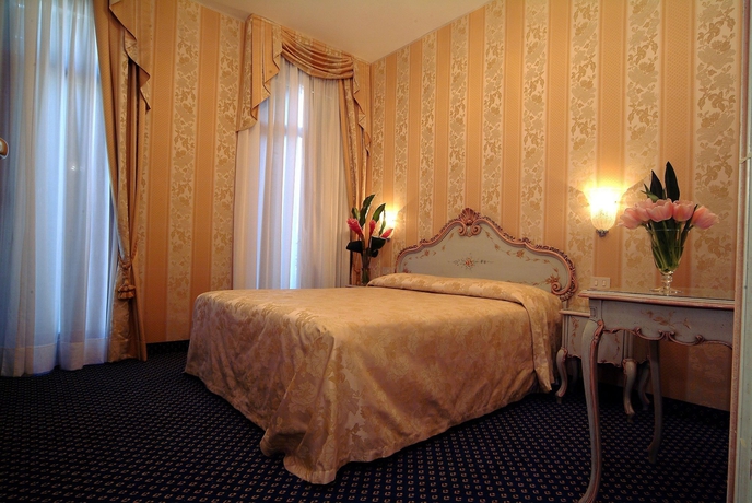 Imagen de la habitación del Hotel Savoia and Jolanda. Foto 12