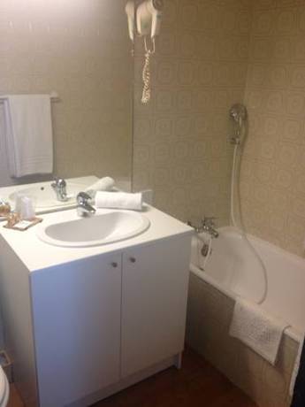 Imagen de la habitación del Hotel Savoie. Foto 9