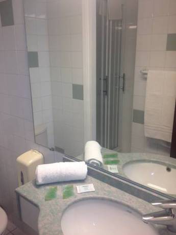 Imagen de la habitación del Hotel Savoie. Foto 11