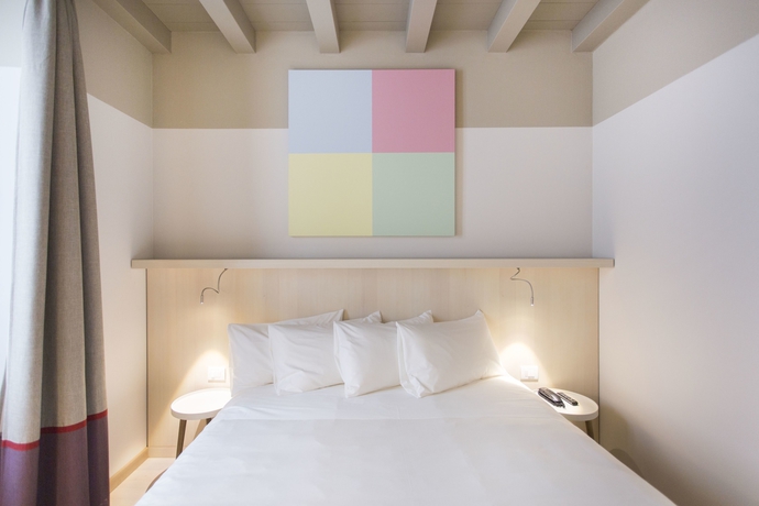 Imagen de la habitación del Hotel Savona 18 Suites. Foto 10