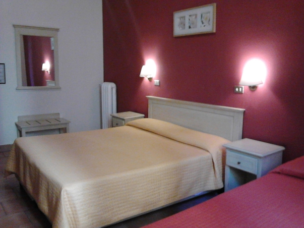 Imagen de la habitación del Hotel Savonarola. Foto 8