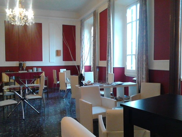 Imagen del bar/restaurante del Hotel Savonarola. Foto 2