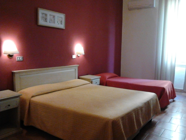 Imagen de la habitación del Hotel Savonarola. Foto 11
