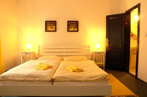 Imagen de la habitación del Hotel Savorsky, JIHLAVA. Foto 13