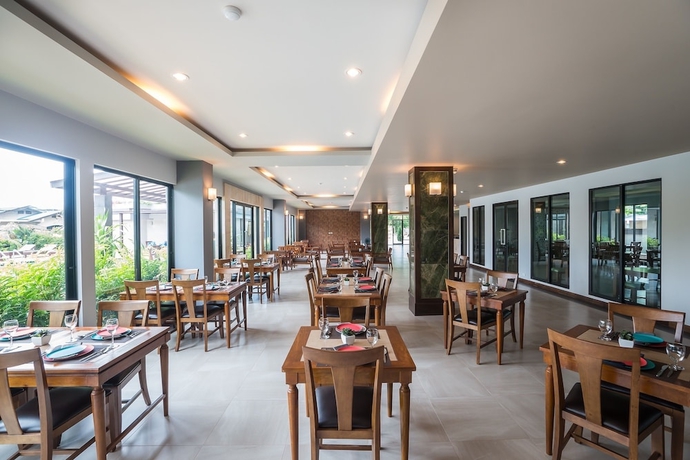 Imagen del bar/restaurante del Hotel Savotel, Na Chom Thian. Foto 5