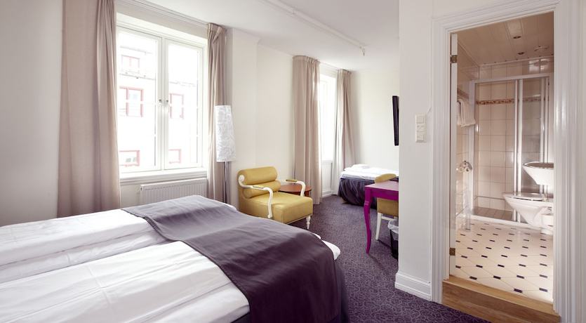 Imagen de la habitación del Hotel Savoy 1918. Foto 11