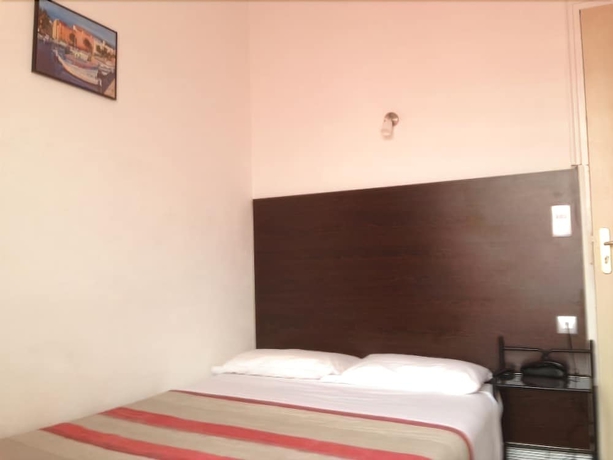 Imagen de la habitación del Hotel Savoy, Antibes. Foto 16