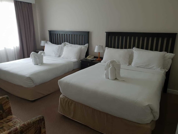 Imagen de la habitación del Hotel Savoy, Bah&iacute;a de Jeffreys. Foto 6