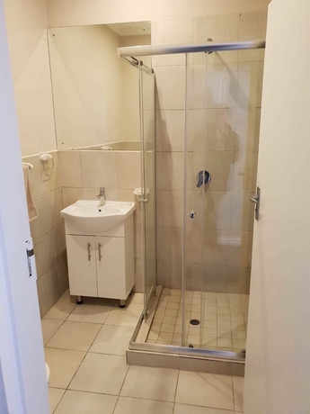 Imagen de la habitación del Hotel Savoy, Bah&iacute;a de Jeffreys. Foto 15