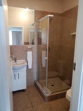 Imagen de la habitación del Hotel Savoy, Bah&iacute;a de Jeffreys. Foto 17