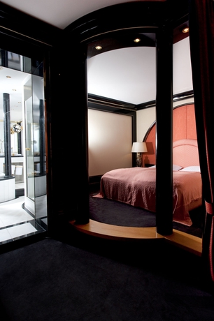 Imagen de la habitación del Hotel Savoy Berlin. Foto 6