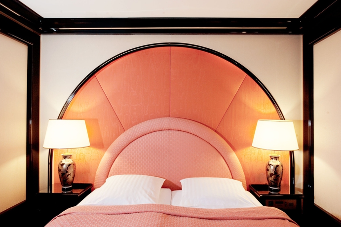 Imagen de la habitación del Hotel Savoy Berlin. Foto 7