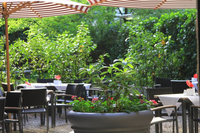 Imagen de los exteriores del Hotel Savoy Berlin. Foto 12