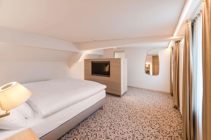 Imagen de la habitación del Hotel Savoy Bern. Foto 6