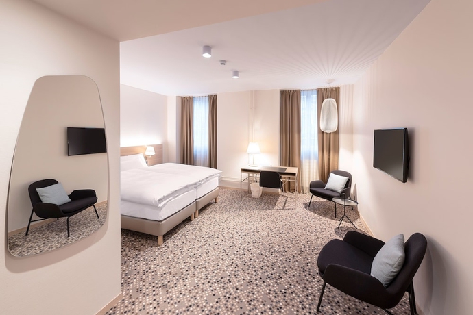 Imagen de la habitación del Hotel Savoy Bern. Foto 9