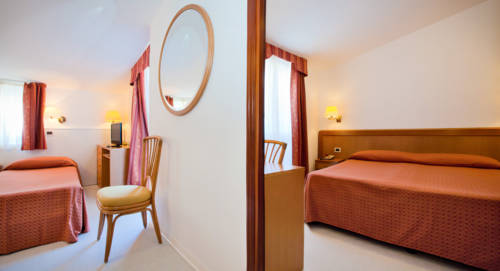Imagen de la habitación del Hotel Savoy, Caorle. Foto 14