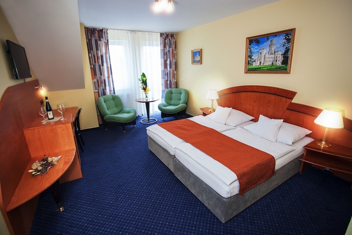 Imagen de la habitación del Hotel Savoy, Ceske Budejovice. Foto 6