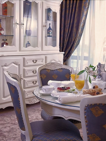 Imagen de la habitación del Hotel Savoy, Chisinau. Foto 14