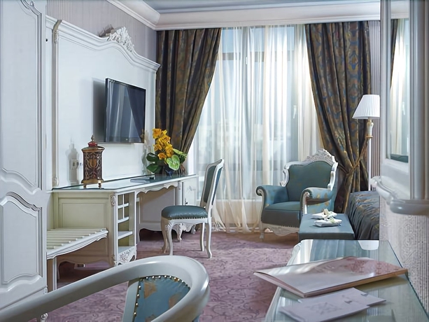 Imagen de la habitación del Hotel Savoy, Chisinau. Foto 16