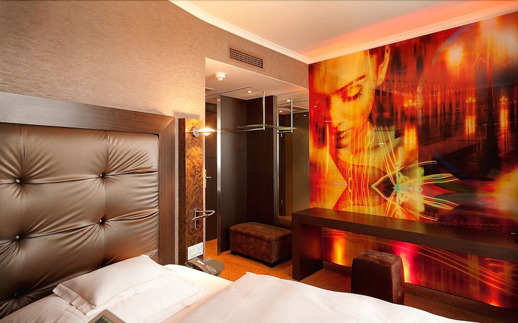 Imagen de la habitación del Hotel Savoy, Colonia. Foto 5