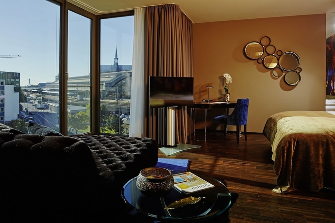 Imagen de la habitación del Hotel Savoy, Colonia. Foto 9