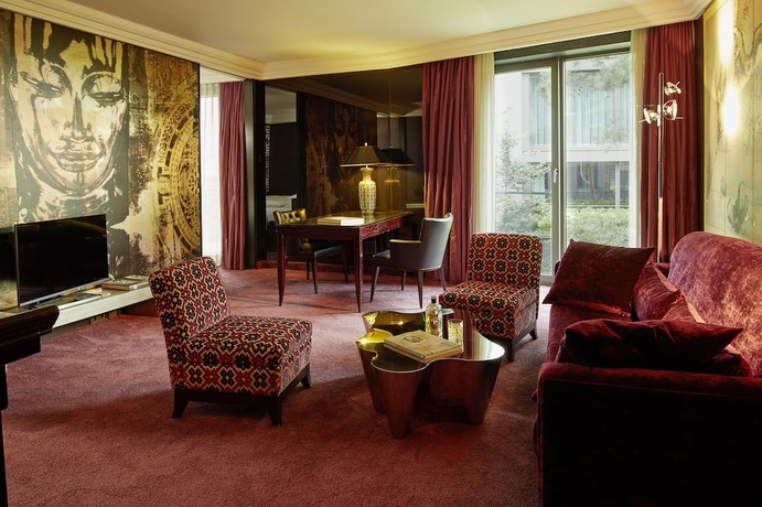 Imagen de la habitación del Hotel Savoy, Colonia. Foto 15