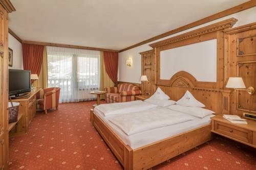 Imagen de la habitación del Hotel Savoy Dolomites Luxury & Spa. Foto 6