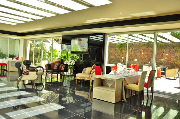Imagen de los interiores del Hotel Savoy Encarnaci&oacute;n. Foto 16