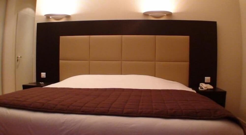 Imagen de la habitación del Hotel Savoy Evian. Foto 5