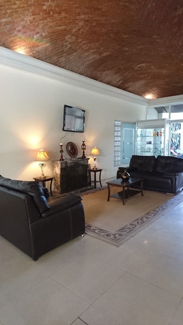 Imagen de los interiores del Hotel Savoy Express. Foto 15