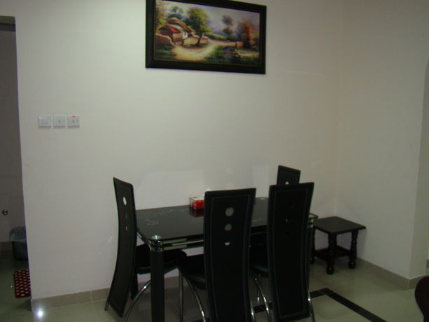 Imagen de la habitación del Hotel Savoy Grand Apartments. Foto 6