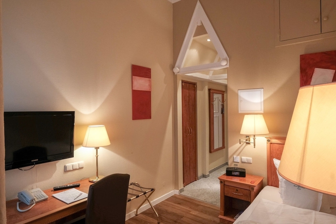 Imagen de la habitación del Hotel Savoy Hannover. Foto 9