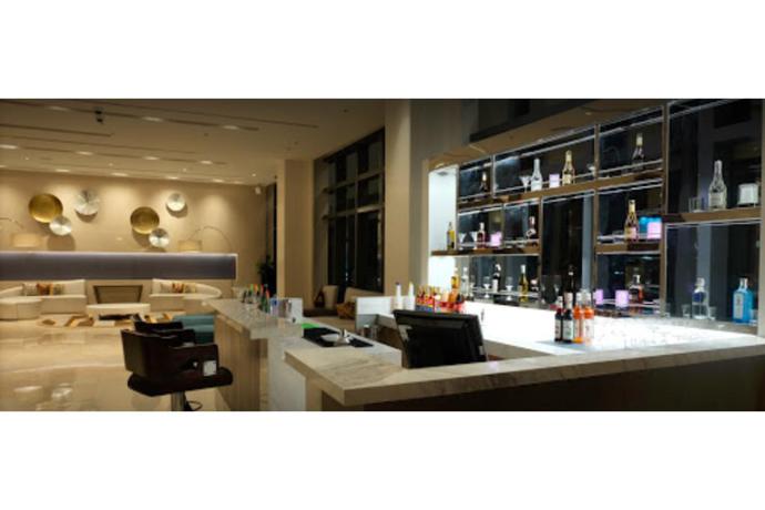 Imagen del bar/restaurante del Hotel Savoy Hotel Manila. Foto 8