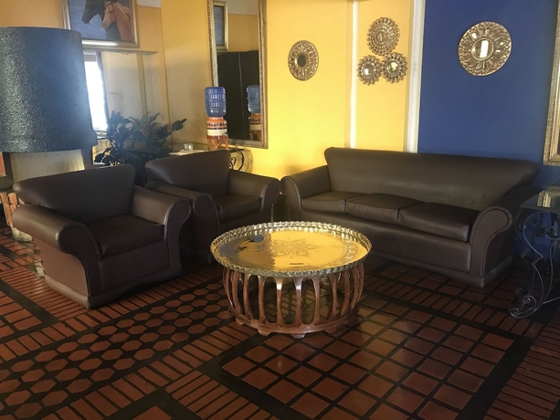 Imagen de los interiores del Hotel Savoy Inn, Quito. Foto 18