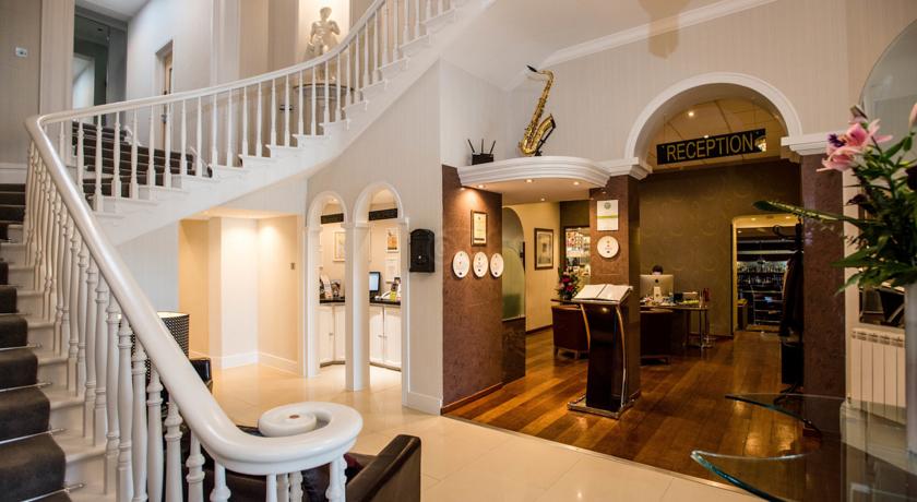 Imagen general del Hotel Savoy Jersey. Foto 20