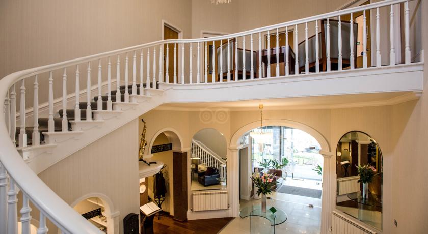 Imagen general del Hotel Savoy Jersey. Foto 2