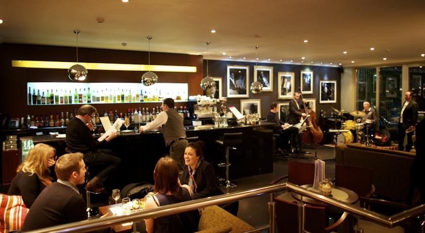 Imagen general del Hotel Savoy Jersey. Foto 7