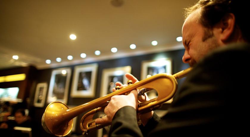 Imagen general del Hotel Savoy Jersey. Foto 12