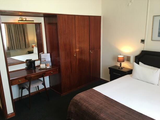 Imagen general del Hotel Savoy Kimberley. Foto 9