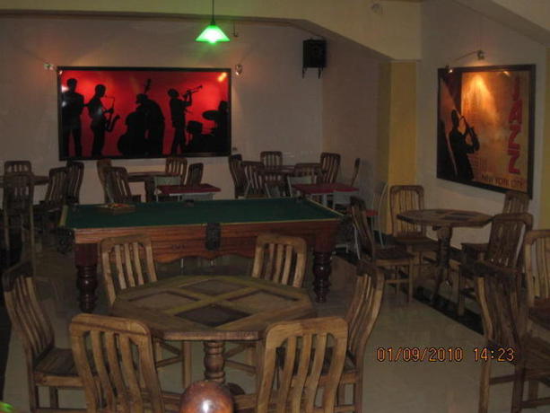Imagen del bar/restaurante del Hotel Savoy, La Paz. Foto 2