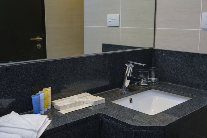 Imagen de la habitación del Hotel Savoy Mactan Newtown. Foto 7