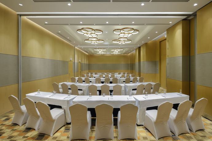 Imagen de los interiores del Hotel Savoy Mactan Newtown. Foto 16