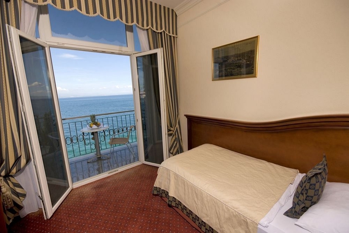 Imagen de la habitación del Hotel Savoy, Opatija. Foto 8