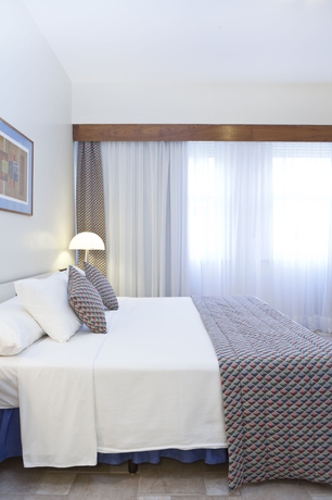 Imagen de la habitación del Hotel Savoy Othon Lite. Foto 9